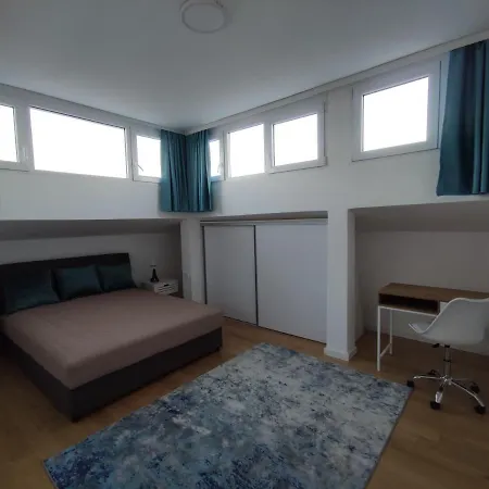 Blue Riverside פודגוריצה